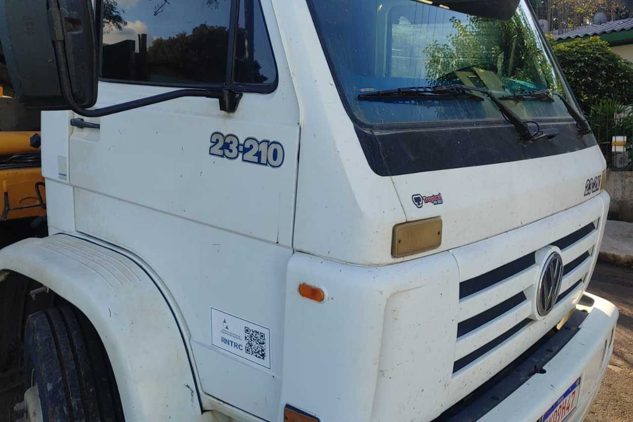 Volkswagen 23 210 - 02/02 12