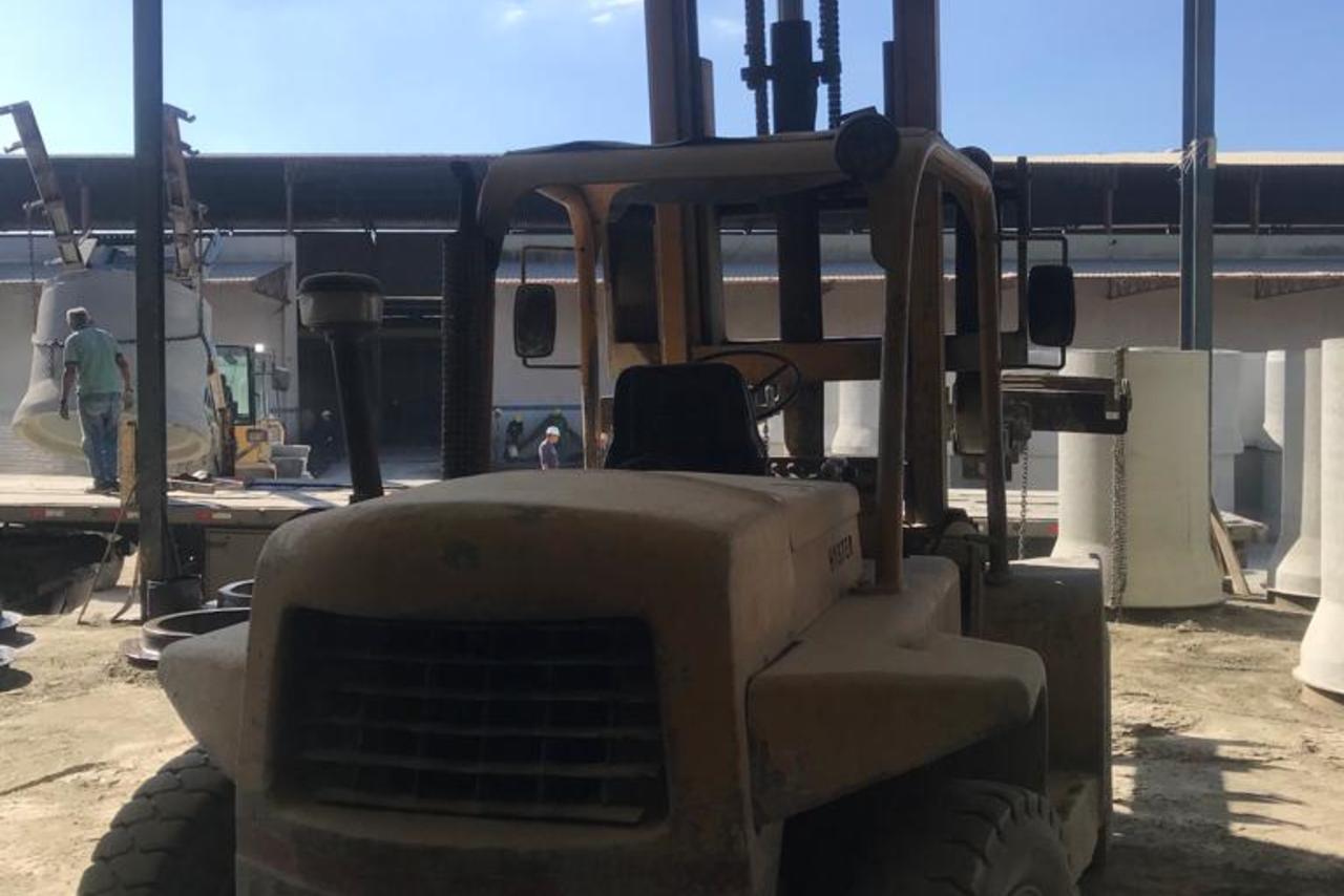 Hyster H130J - 79/79 10