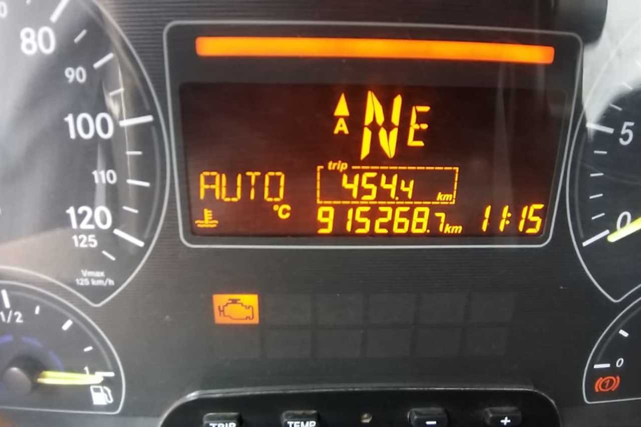 Mercedes Benz Atego 2430 - 14/14 5