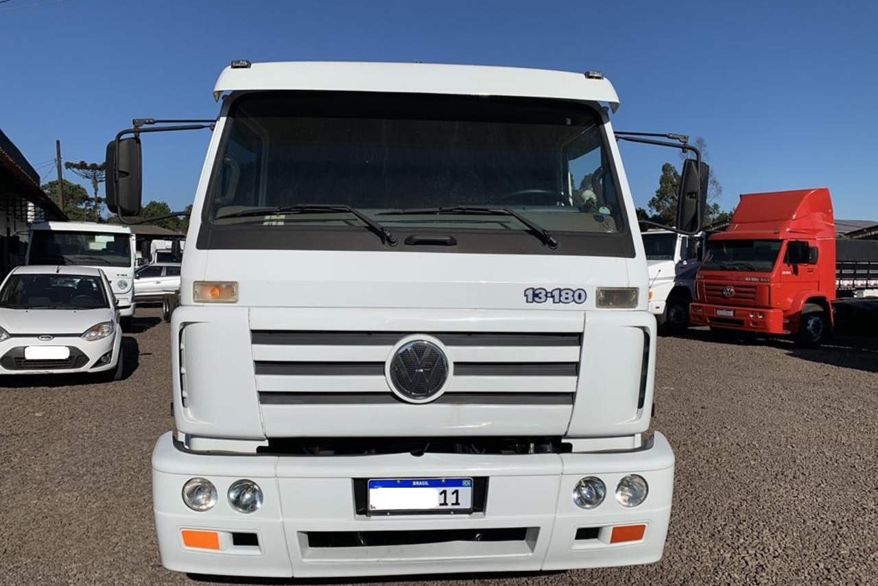 Volkswagen 13-180 - 08/09 4