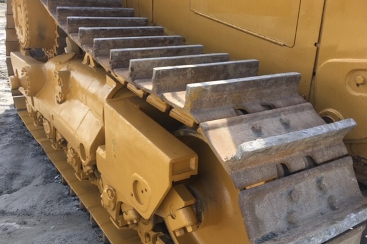 Caterpillar D8R - 02/02 4