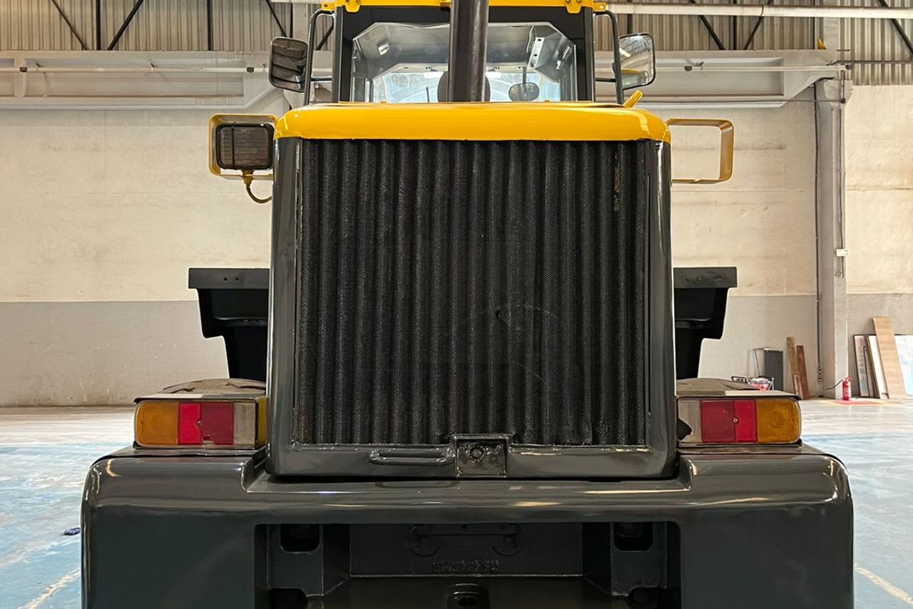 Komatsu  WA320 - 18/18 3