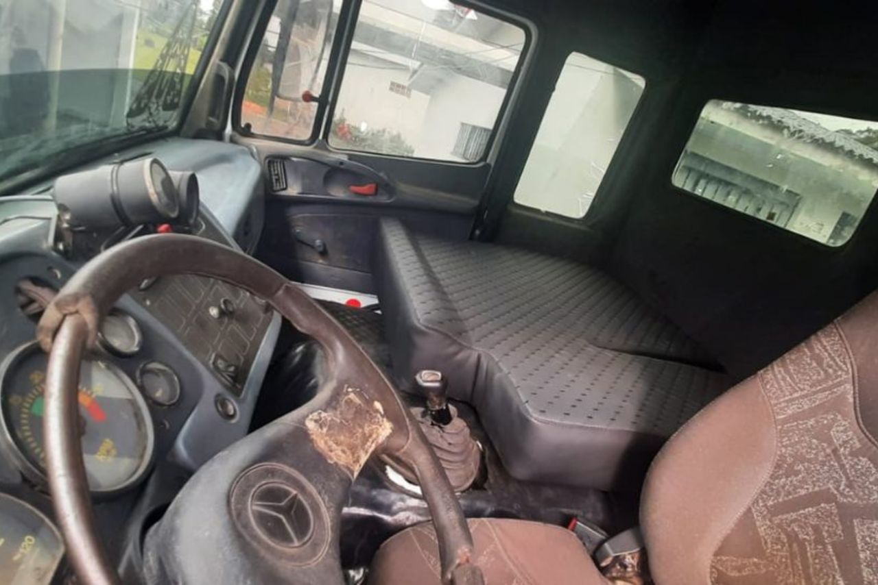 Mercedes Benz Atego 2423 - 01 8