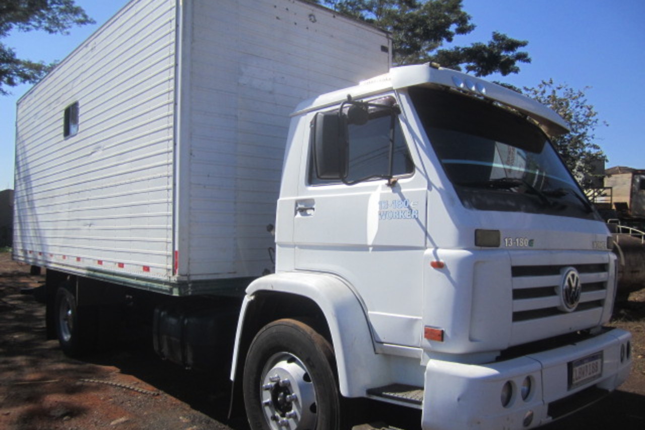 Volkswagen 13-180 - 06/06 4