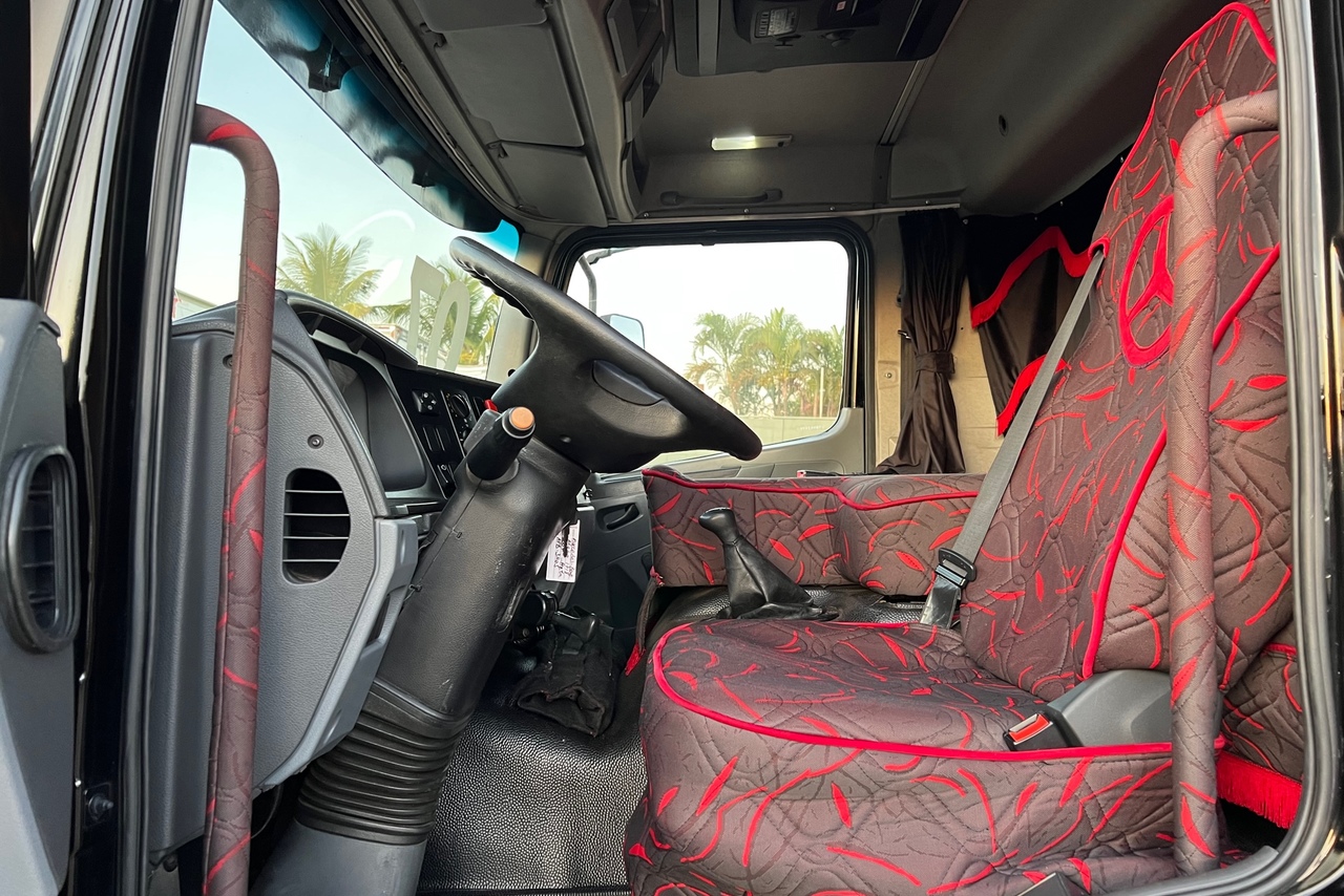 Mercedes Benz MB 1718 - 07/07 7