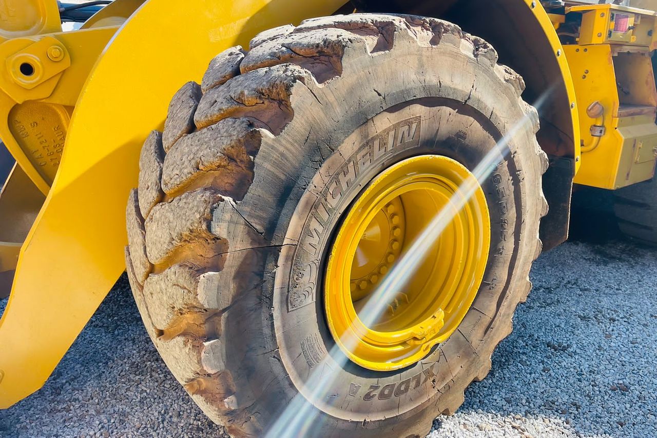 Caterpillar  966L - 19/19 2