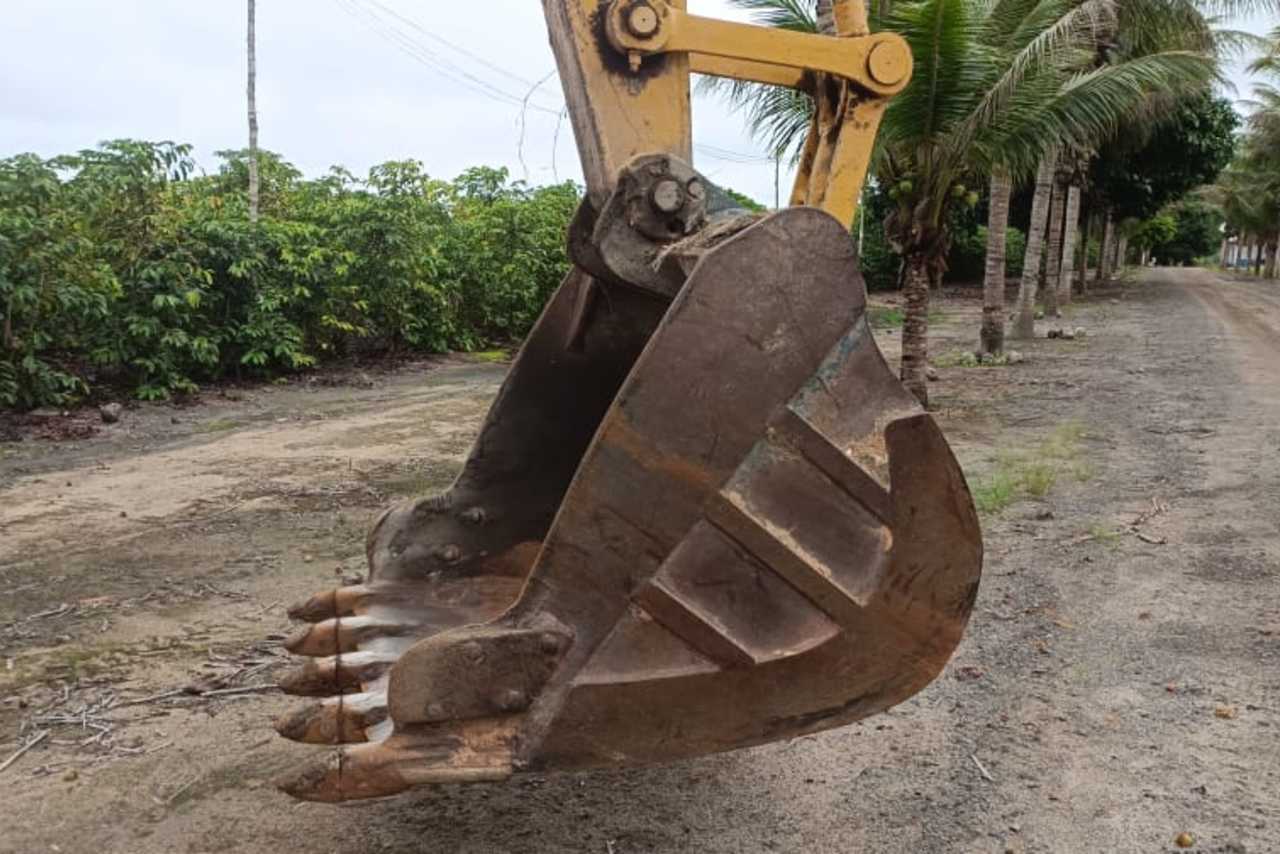 Komatsu PC200 - 11/11 8