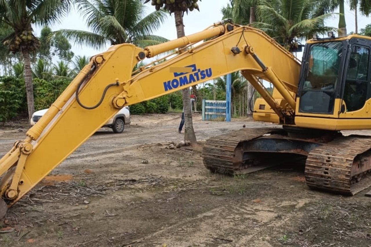 Komatsu PC200 - 11/11 9