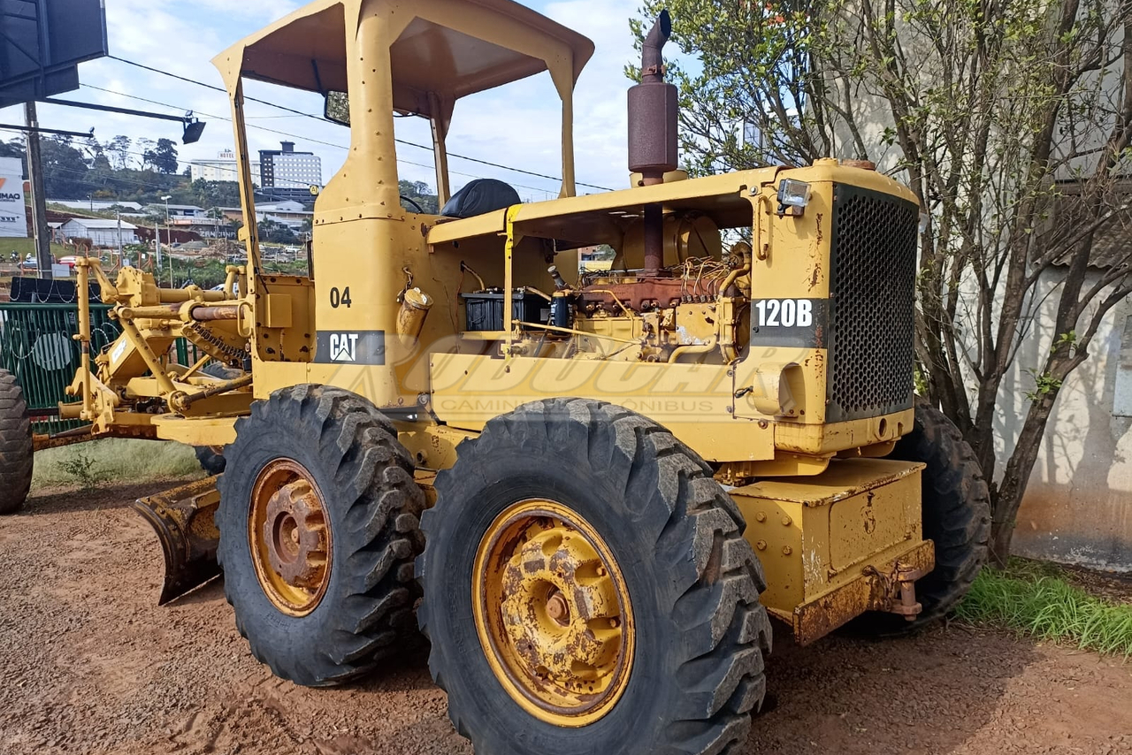 Caterpillar 120B - 73/73 3