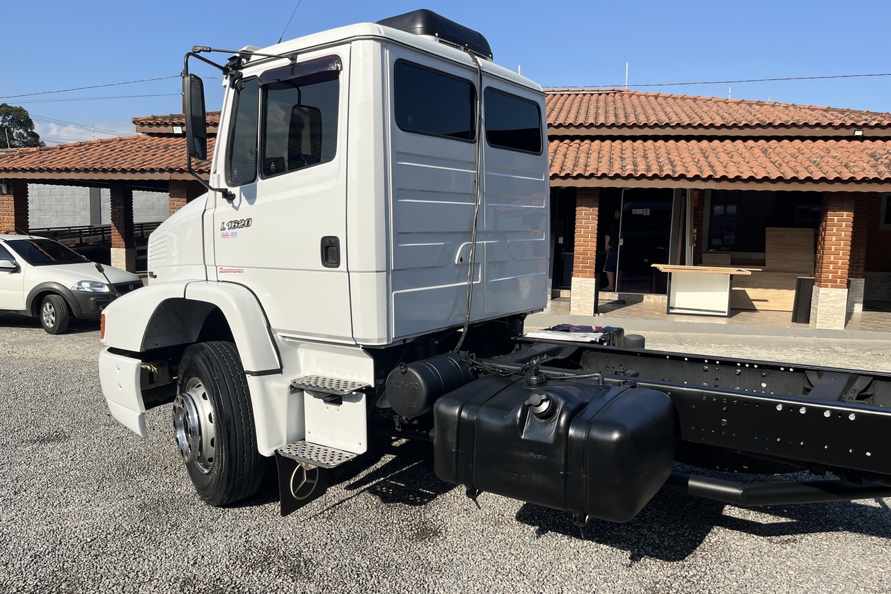 Mercedes Benz MB 1620 - 07/07 6