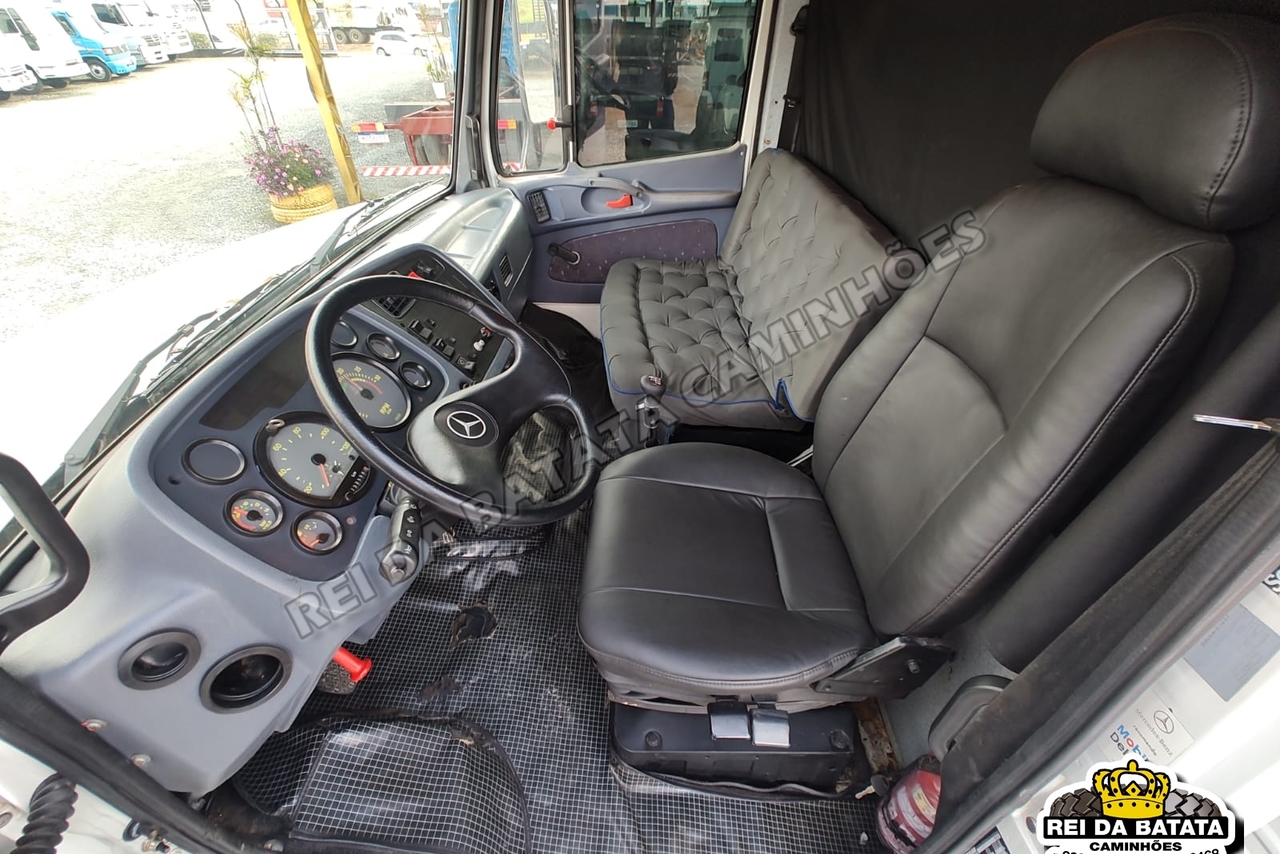 Mercedes Benz MB 1620 - 09/09 6