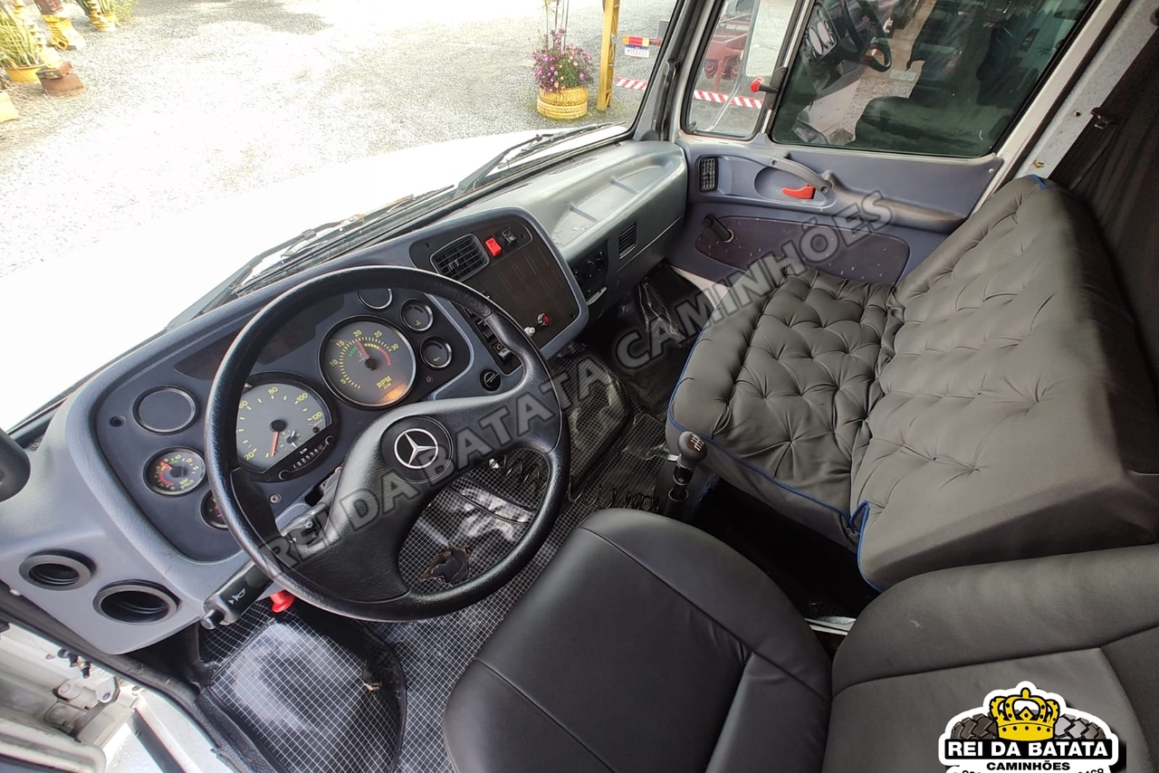 Mercedes Benz MB 1620 - 09/09 8