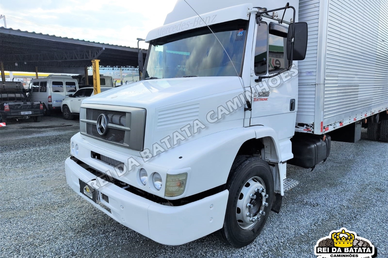 Mercedes Benz MB 1620 - 09/09 17