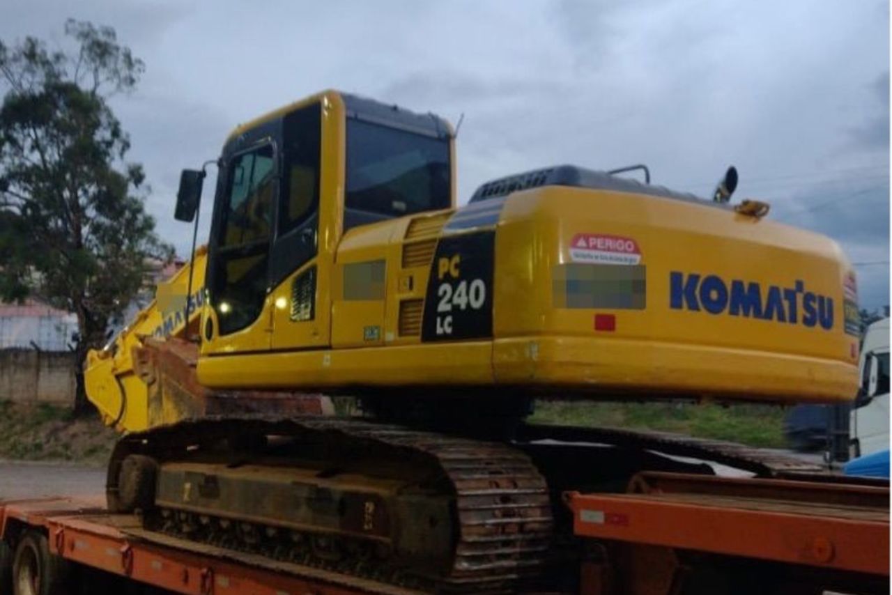 Komatsu PC240 - 12/12 2