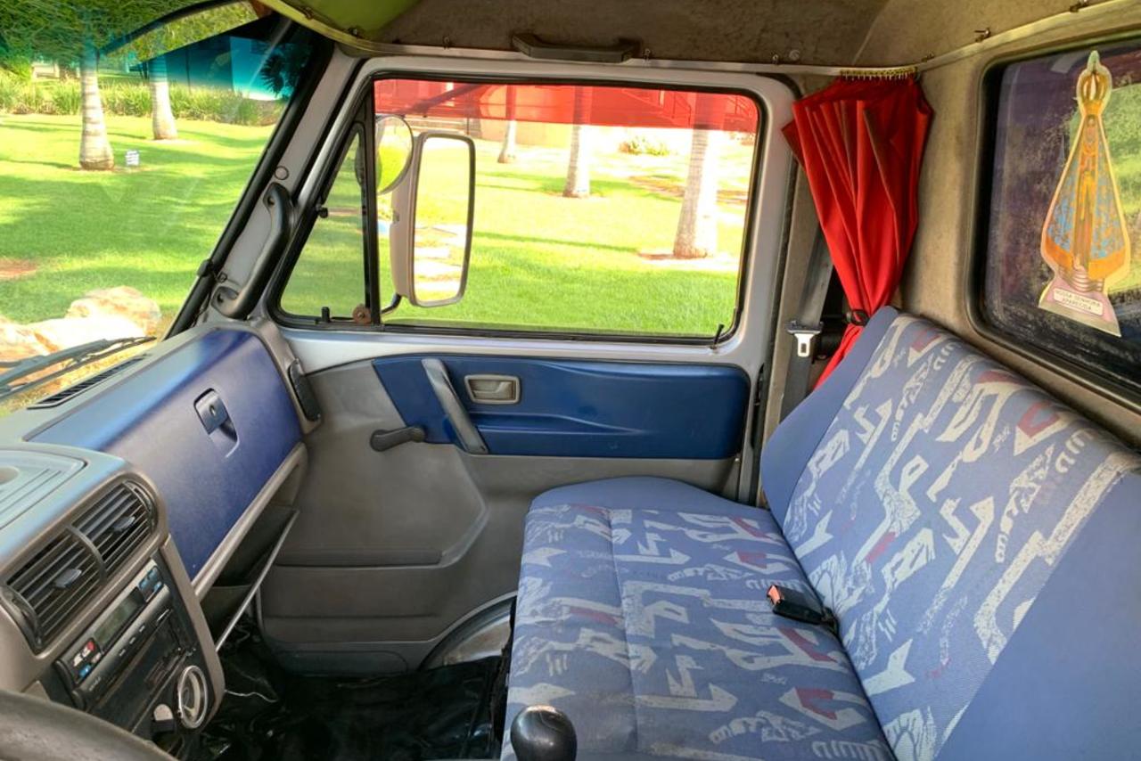 Volkswagen 8 150 - 05/06 7