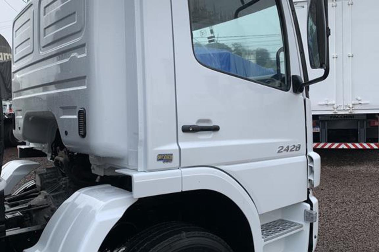 Mercedes Benz Atego 2428 - 11/11 2