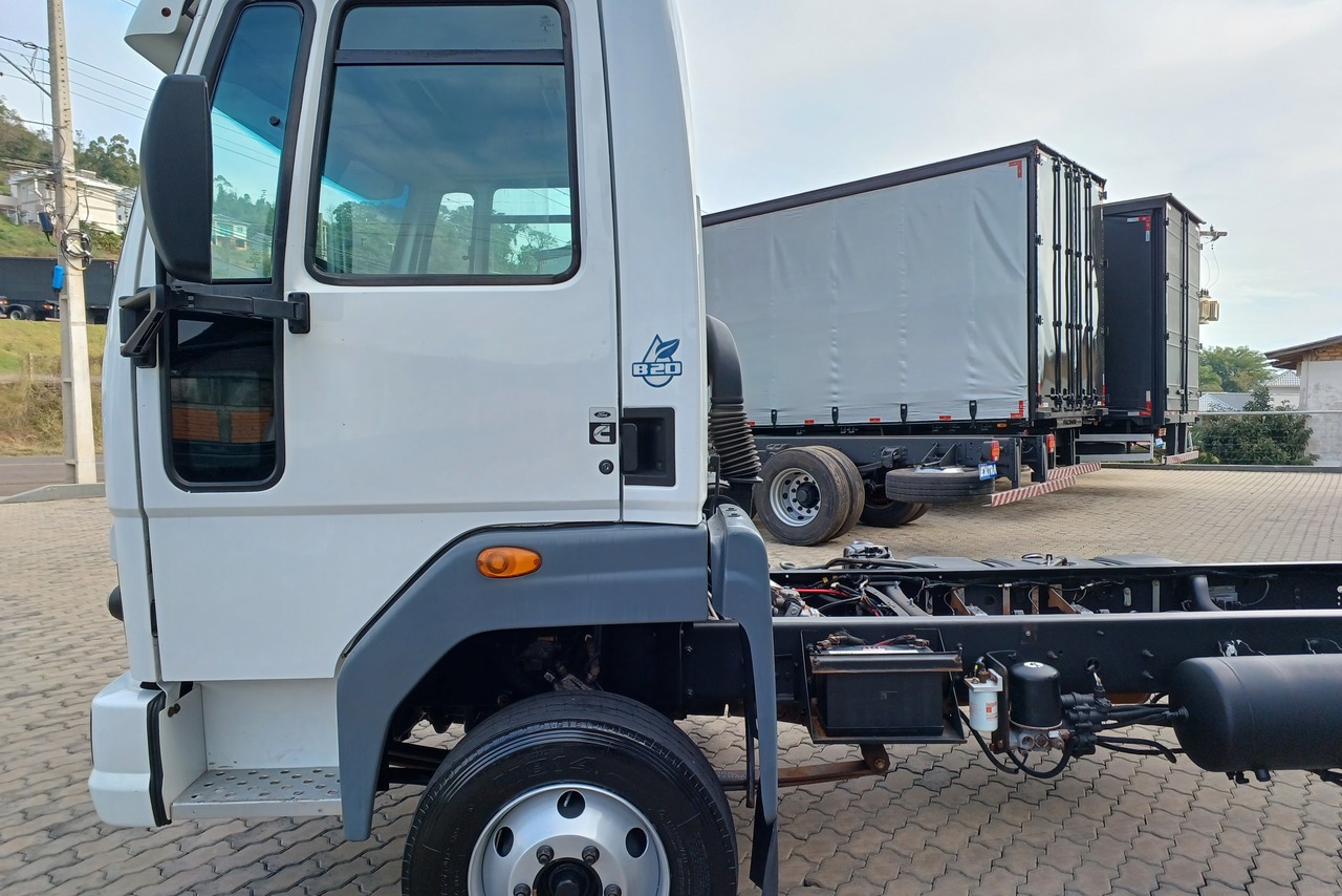 Ford Cargo1119 - 15/15 10