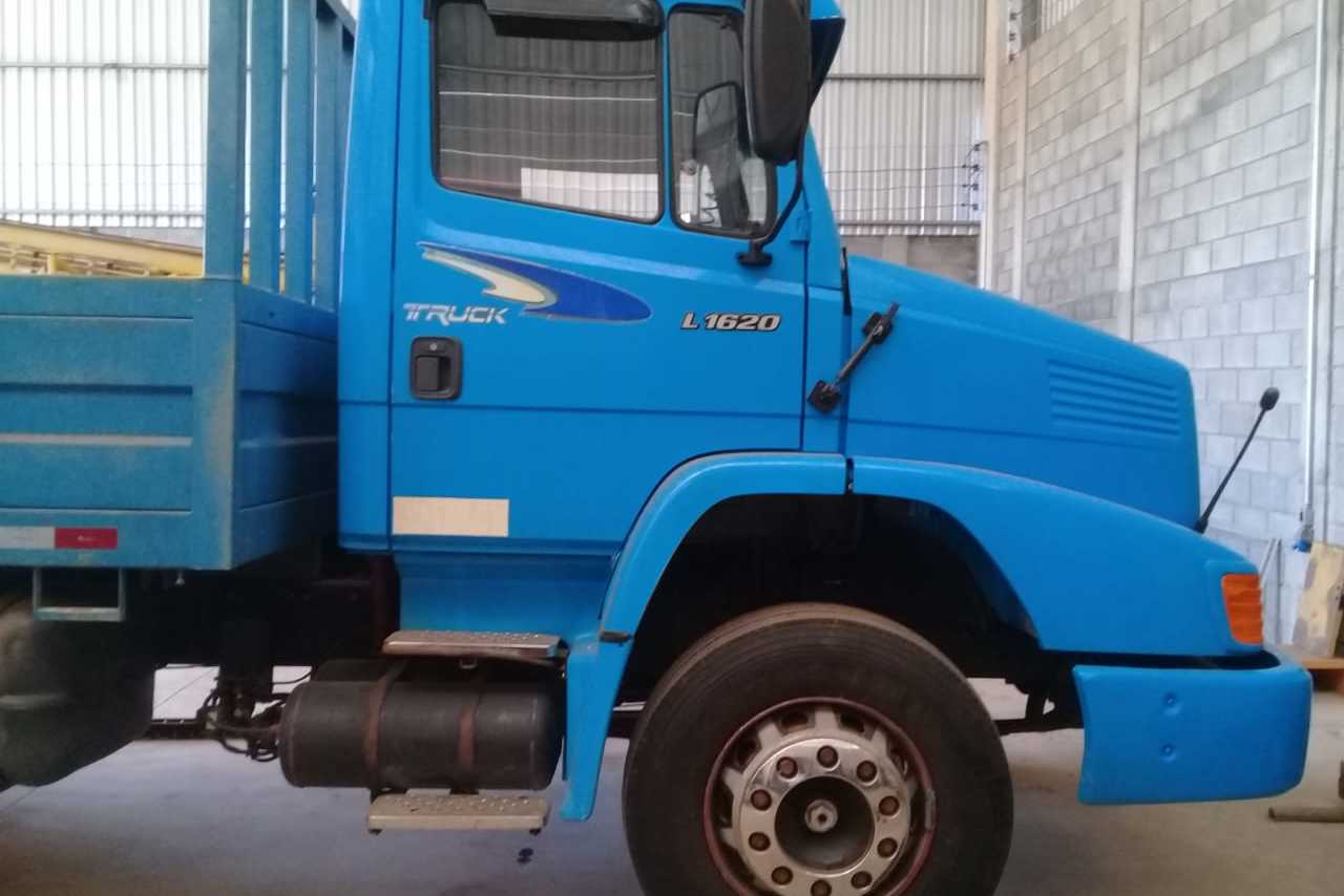 Mercedes Benz MB 1620 - 98/98 9