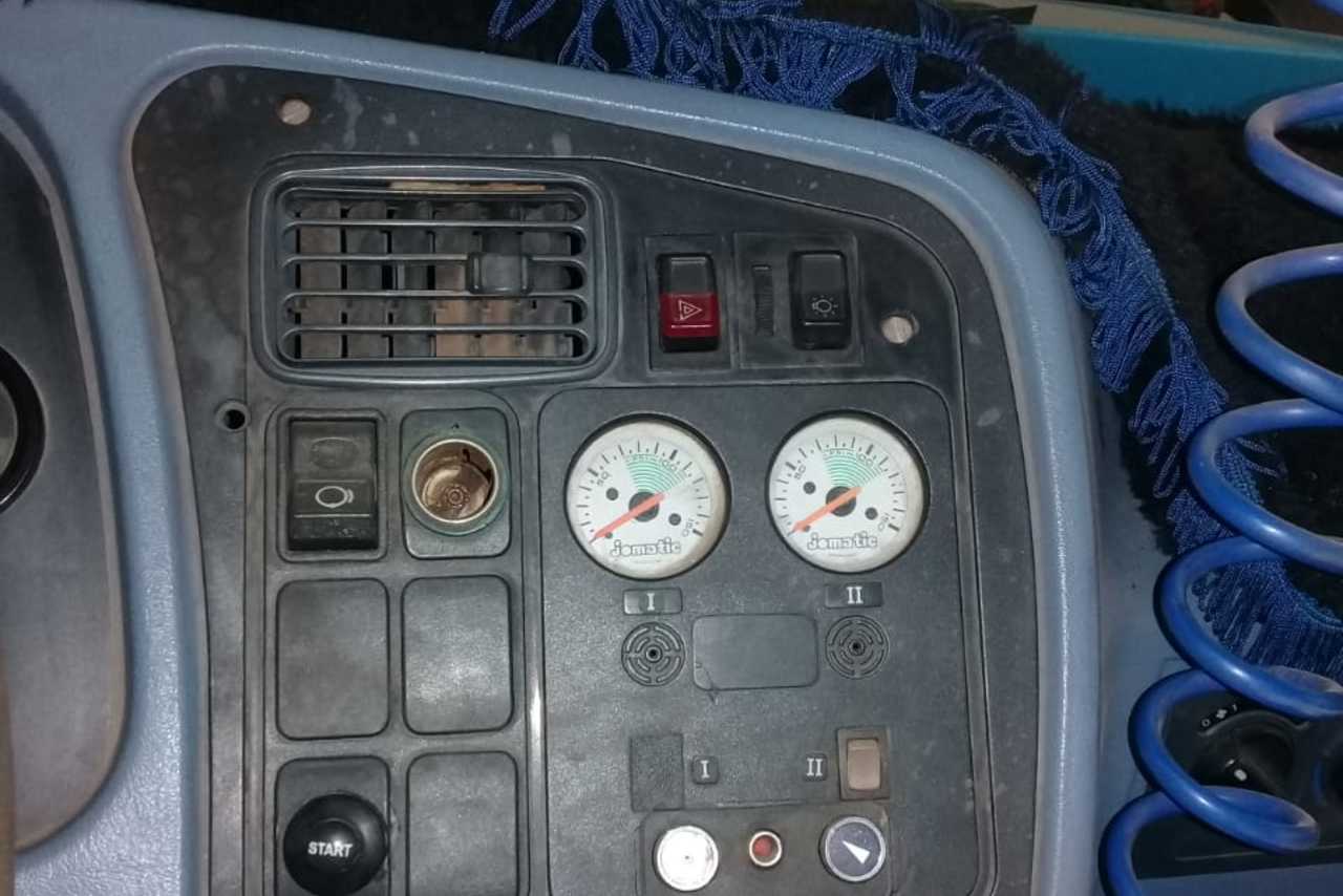 Mercedes Benz MB 1620 - 98/98 12