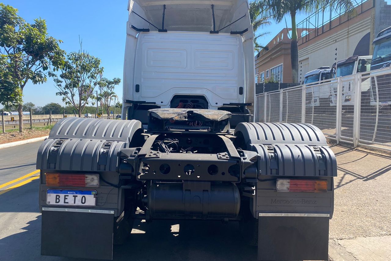 Mercedes Benz Axor 1933 - 06/06 4
