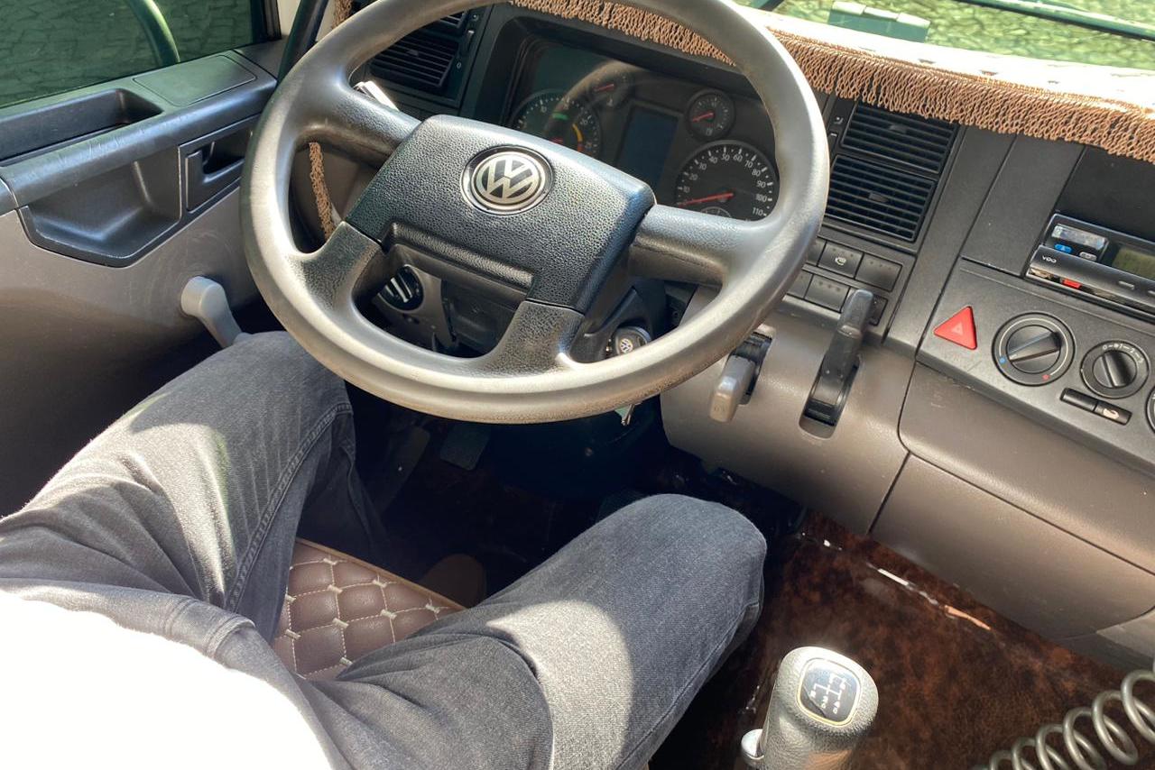 Volkswagen 17 330 - 12/13 18