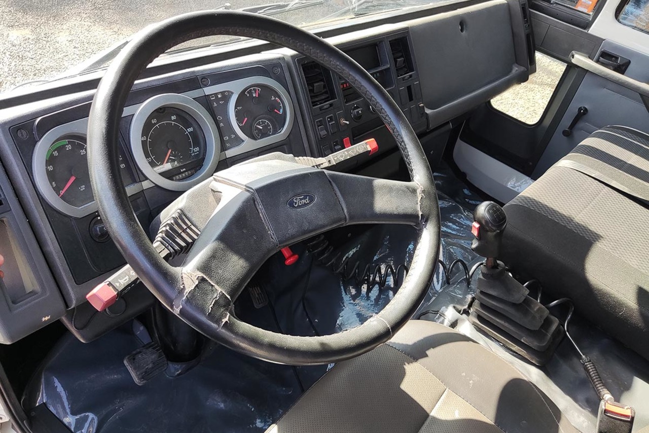 Ford Cargo1317 - 09/10 5