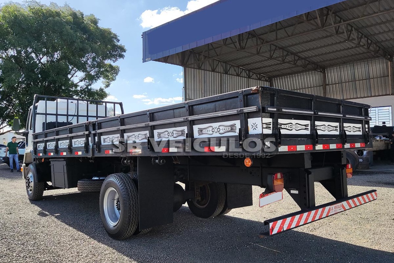 Ford Cargo1317 - 09/10 9