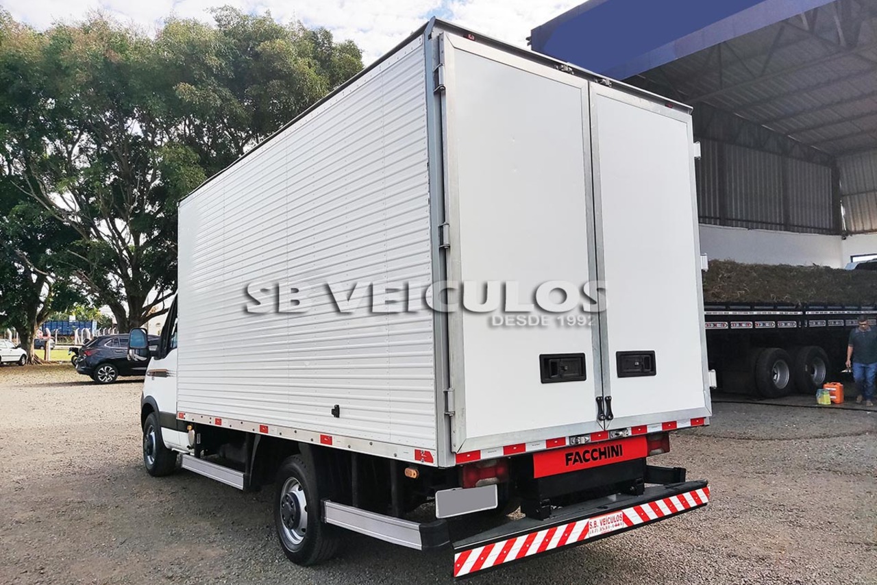 Iveco 35S14 - 13/14 10