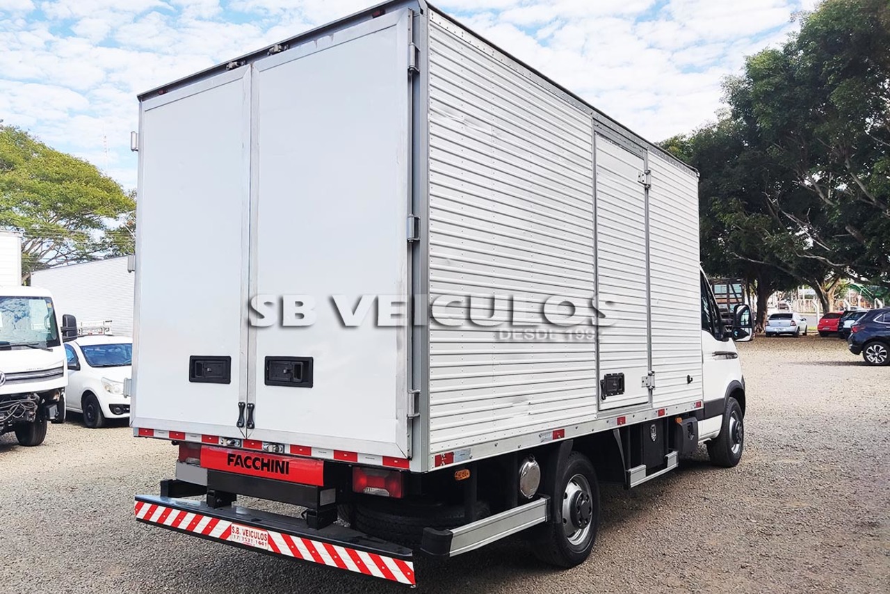 Iveco 35S14 - 13/14 11