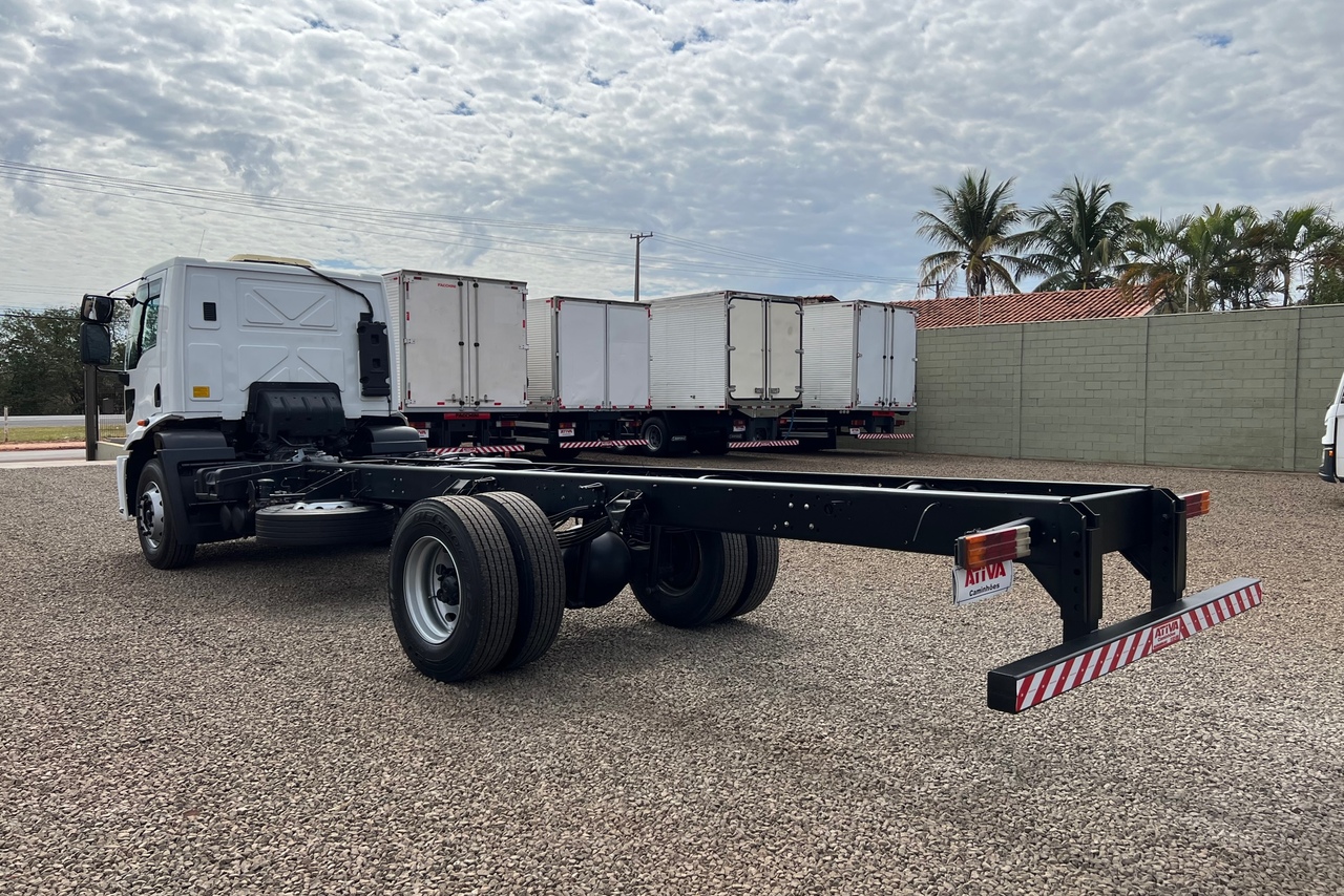 Ford Cargo1723 - 18/19 2