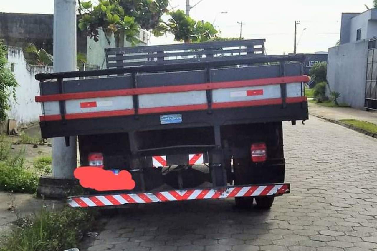 Ford F4000 - 88/88 4