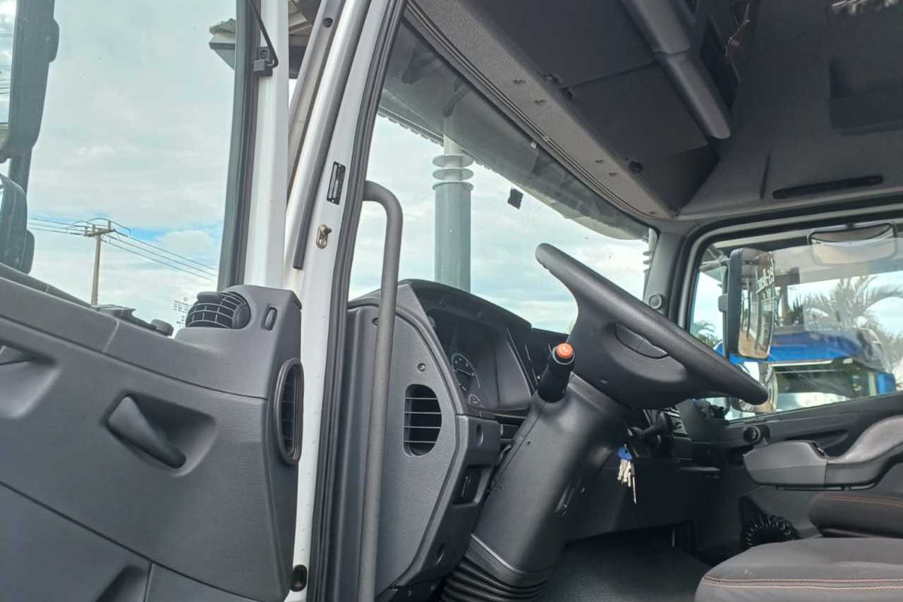 Mercedes Benz MB2536 - 22/22 8