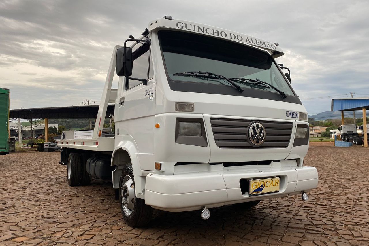 Volkswagen 8 120 - 01/02 2