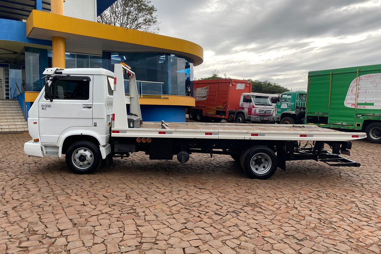 Volkswagen 8 120 - 01/02 5