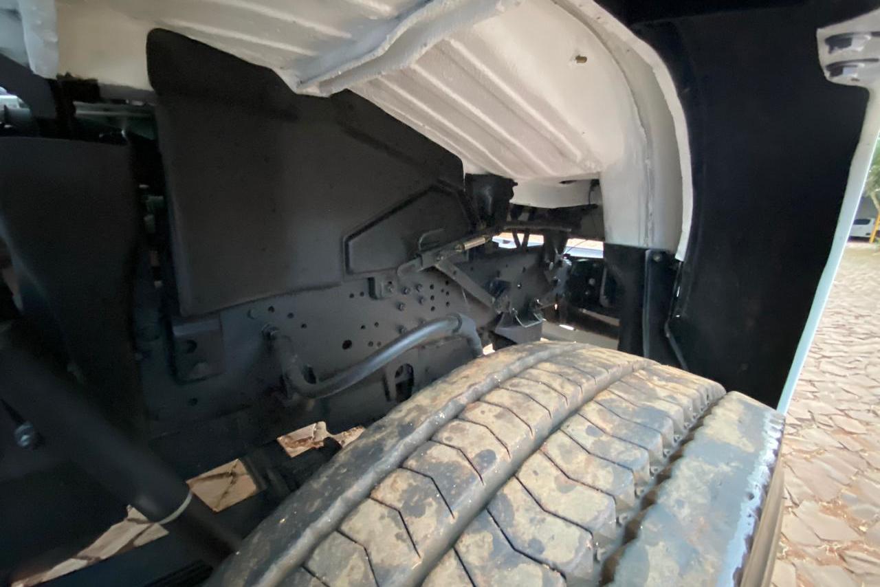 Volkswagen 24 220 - 11/11 5