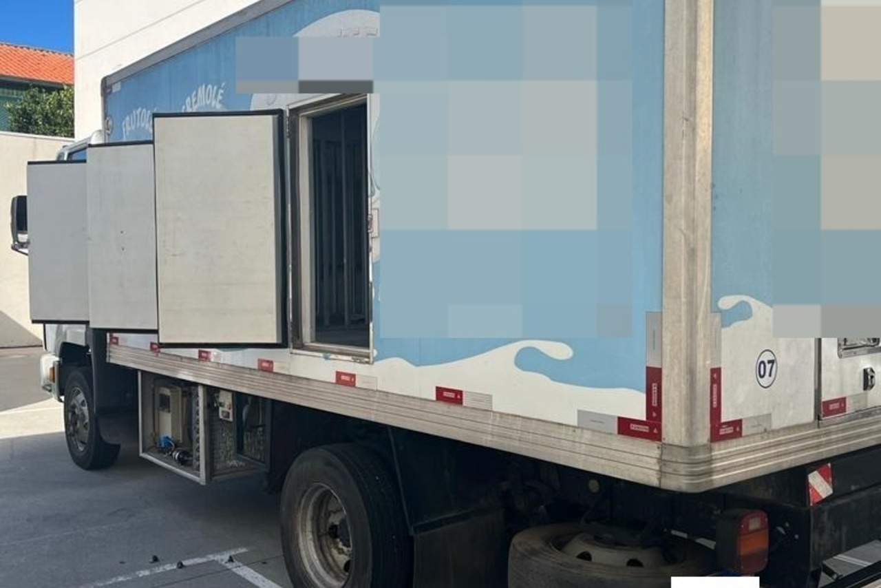 Ford Cargo815 - 09/10 4