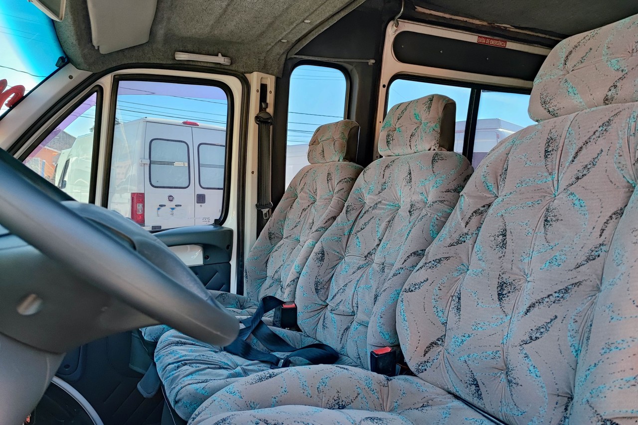 Fiat Ducato Minibus - 12/13 4