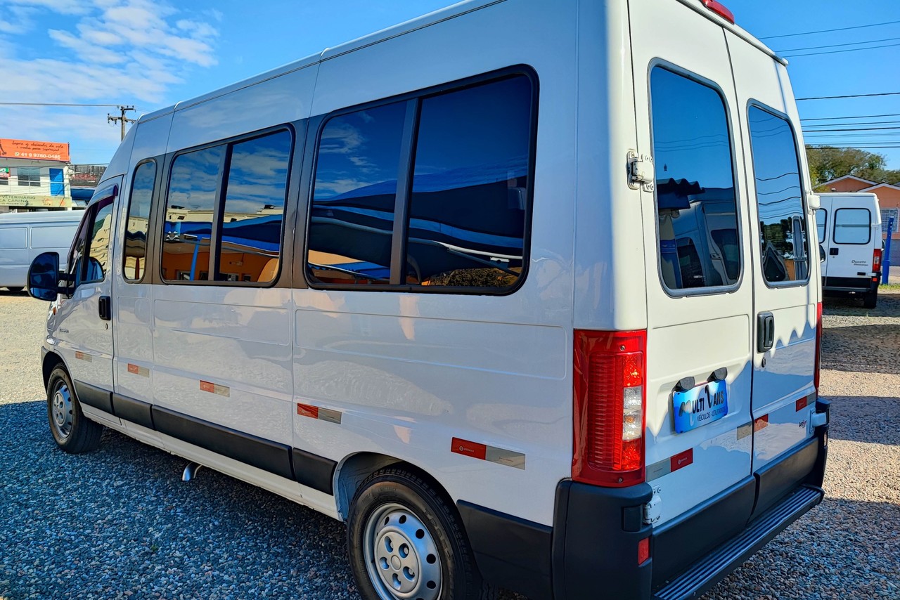 Fiat Ducato Minibus - 12/13 5