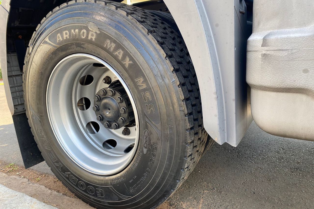 Mercedes Benz Axor 1933 - 06/06 16