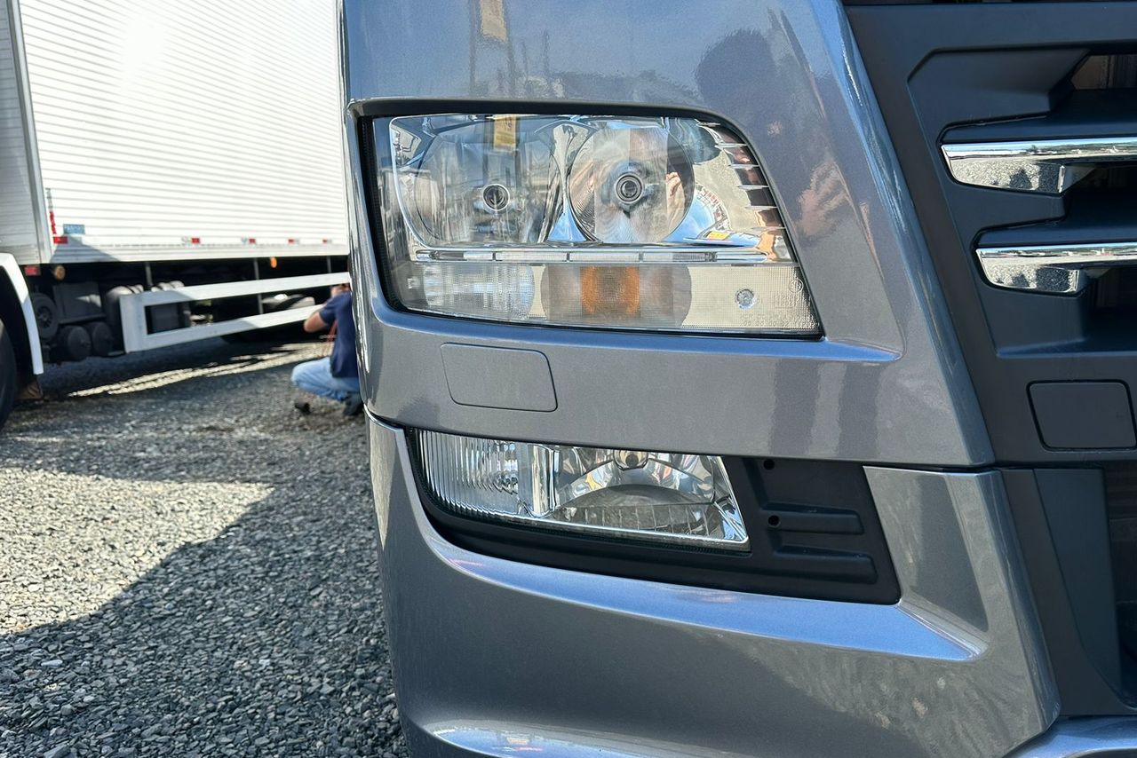Volkswagen 28-460 6x2 Meteor - 21/22 5