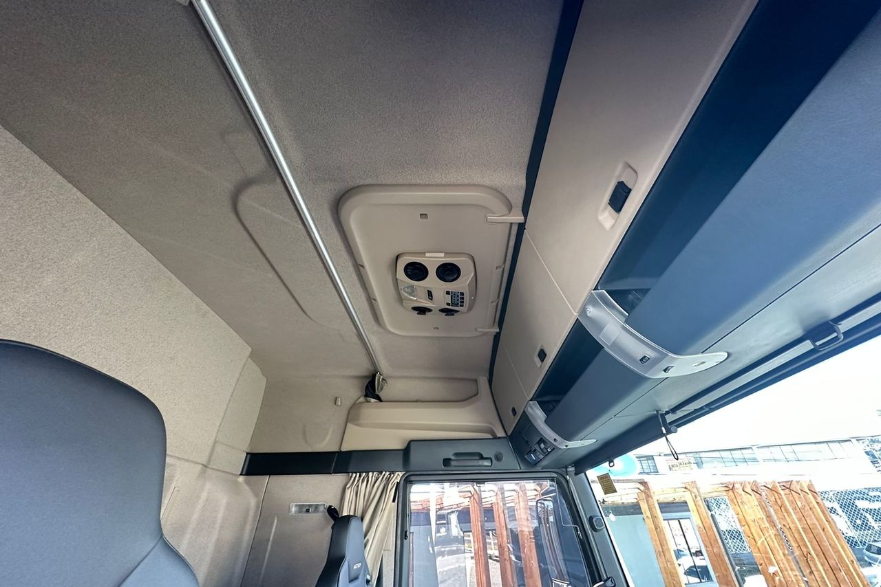 Volkswagen 28-460 6x2 Meteor - 21/22 10