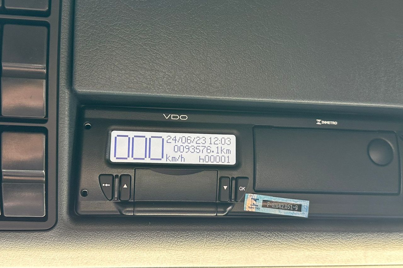Volkswagen 28-460 6x2 Meteor - 21/22 12