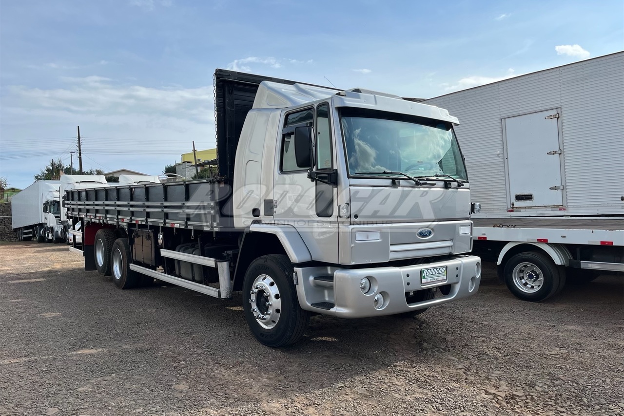 Ford Cargo4331 - 05/05 2