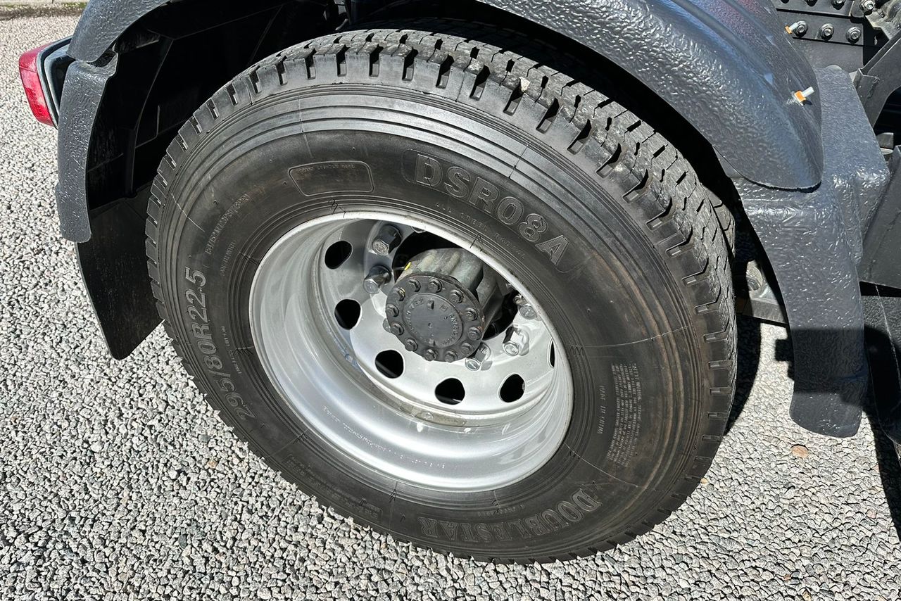 Volkswagen 29-520 6x4 Meteor - 21/22 4