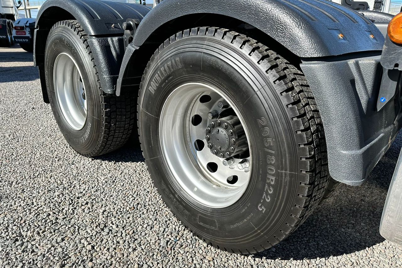 Volkswagen 29-520 6x4 Meteor - 21/22 6