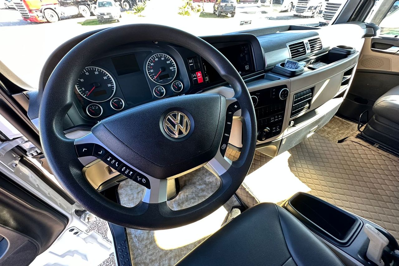 Volkswagen 29-520 6x4 Meteor - 21/22 10