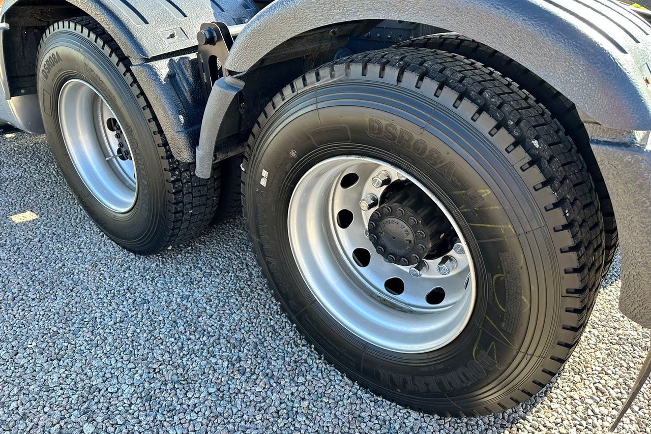 Volkswagen 29-520 6x4 Meteor - 21/22 11