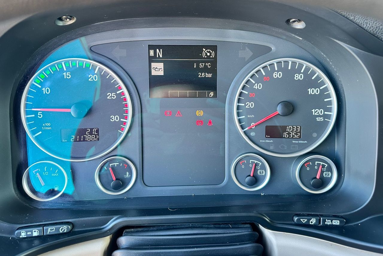 Volkswagen 29-520 6x4 Meteor - 21/22 13