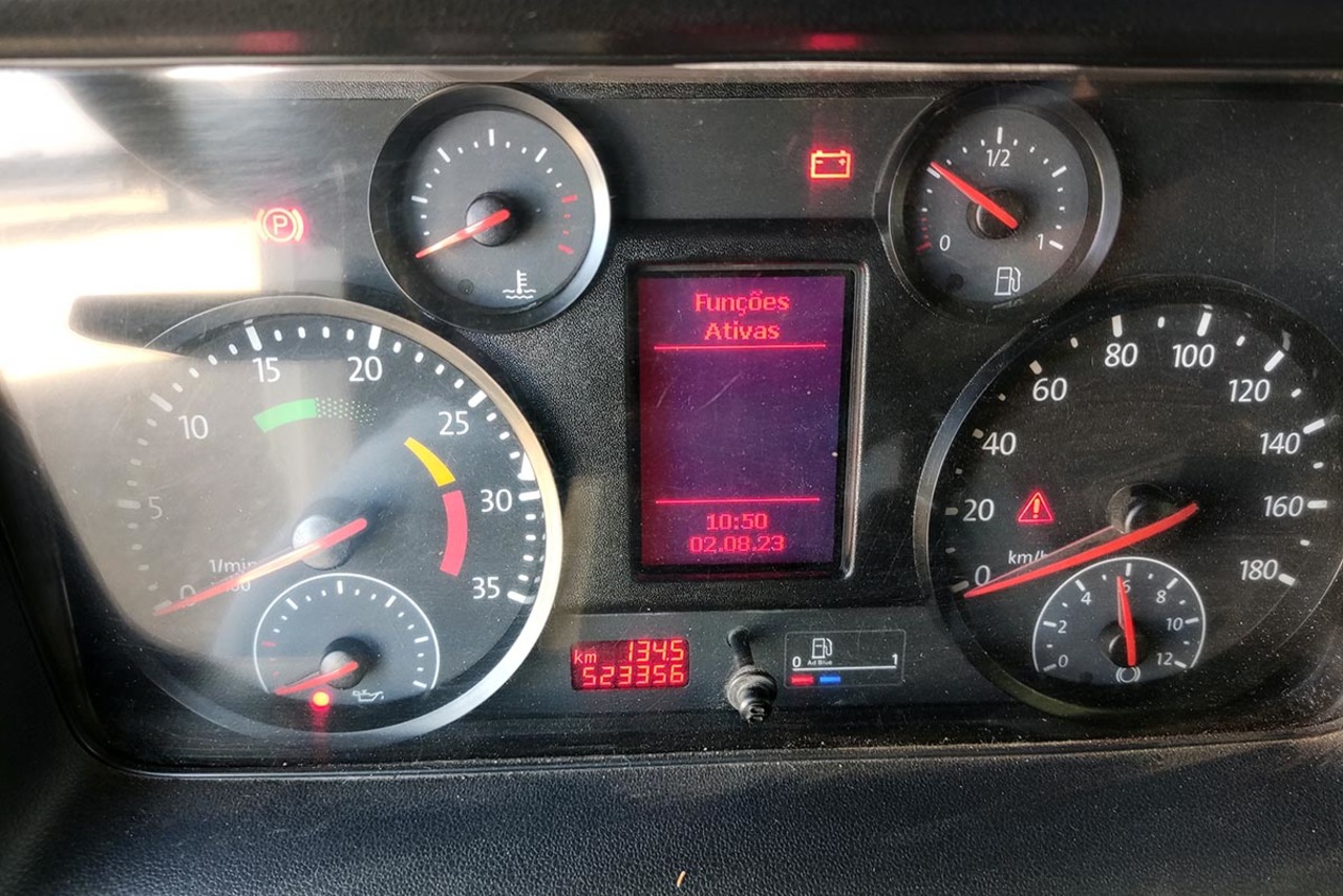 Volkswagen 8 160 - 15/16 6