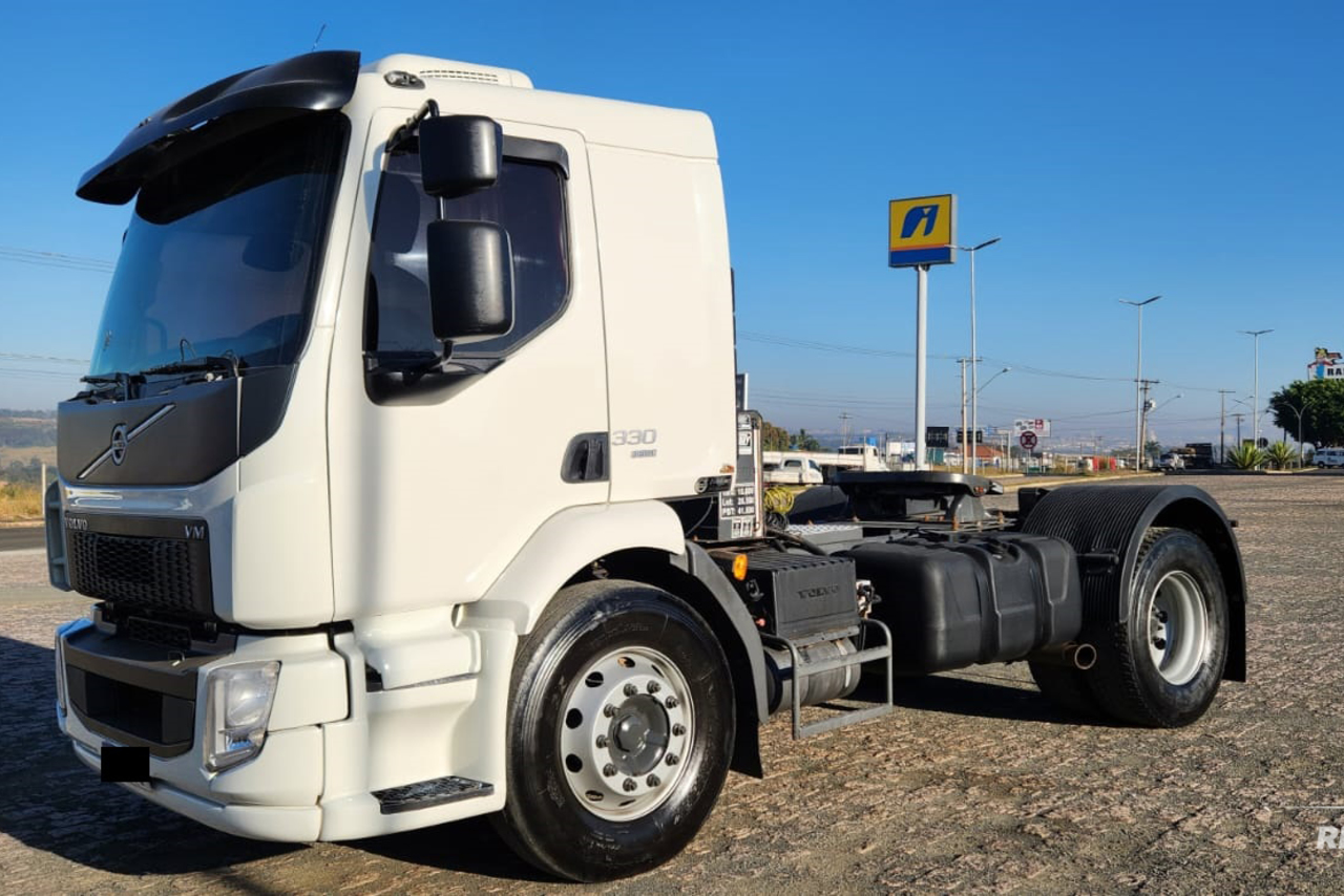 Volvo VM 330 - 15/15 2